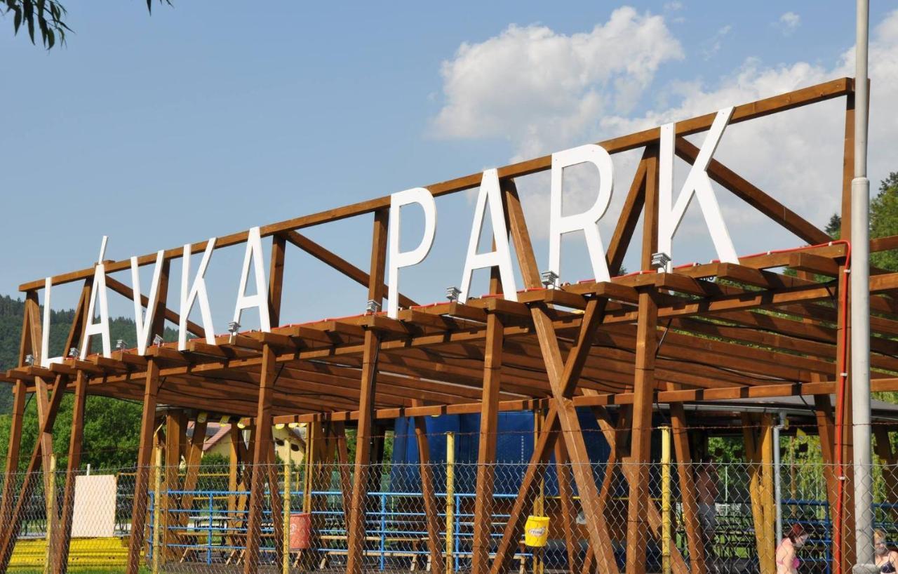 Hotel Lavka Park Skochovice Vrané nad Vltavou Exterior foto