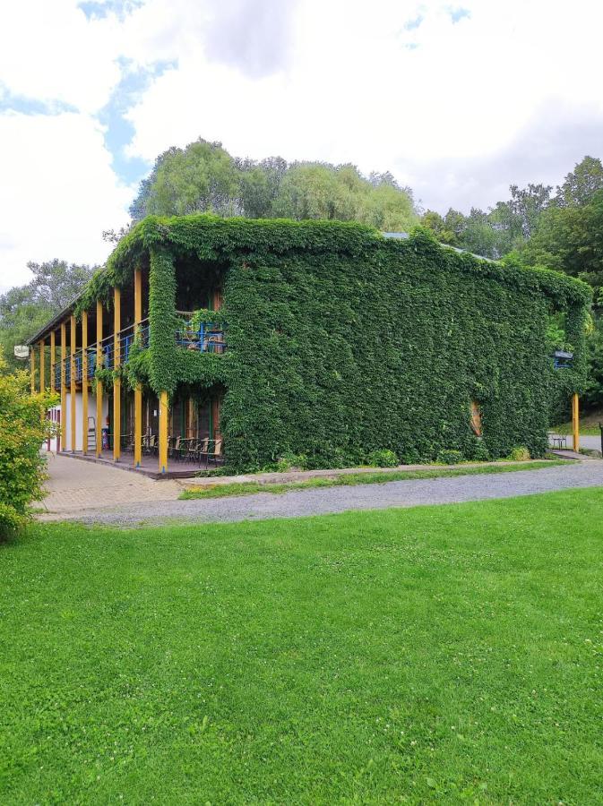 Hotel Lavka Park Skochovice Vrané nad Vltavou Exterior foto